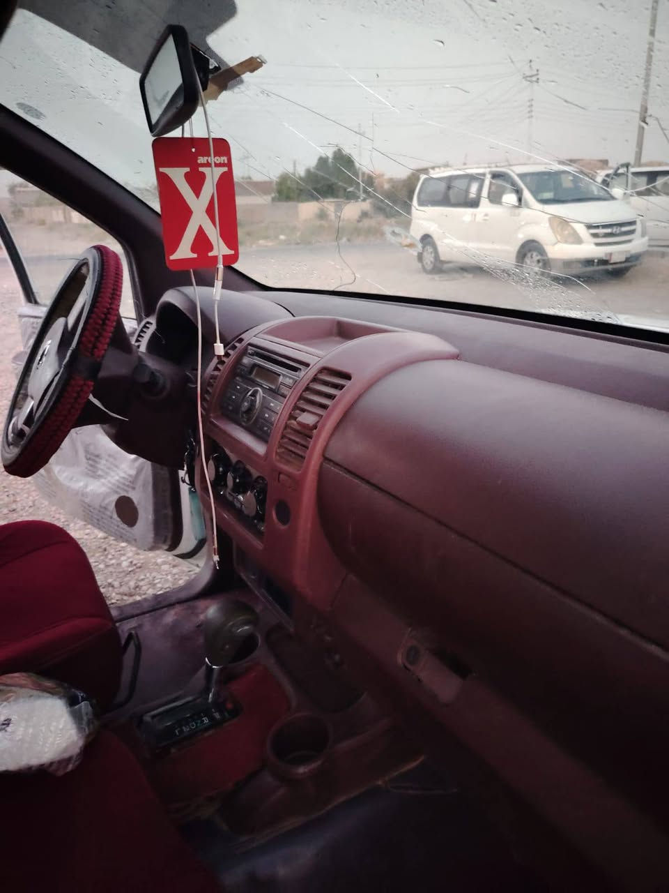 سياره للبيع نيفاره نضيفه
بس سنويه صاقطه للاستفسار اتصل عل رقم 
‏‪0772 484 2438‬‏
