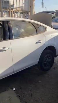 تورنادو • بطارية • بي واي دي