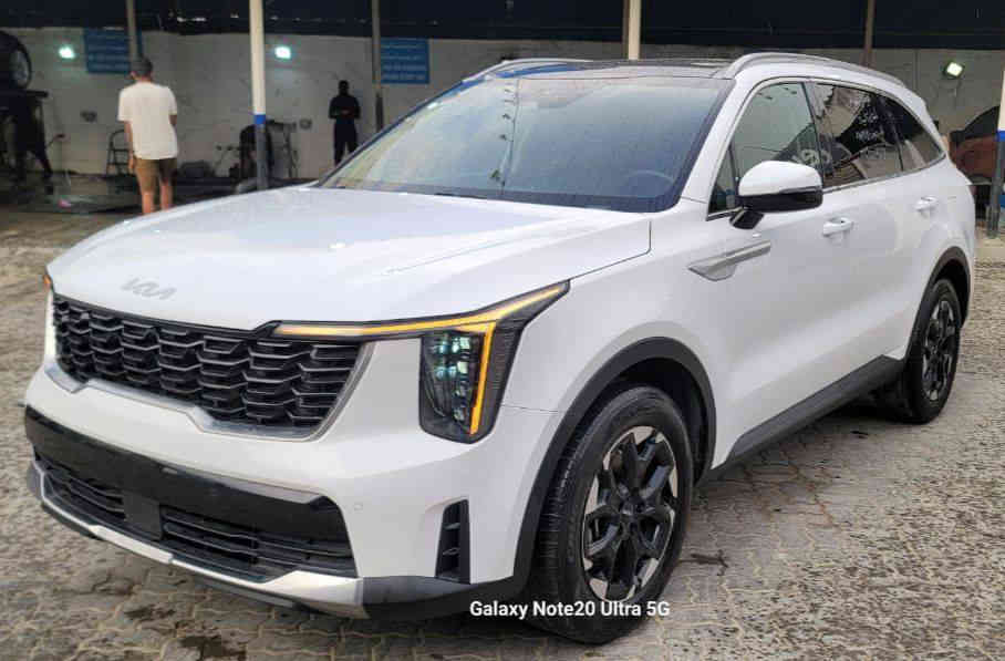 بإمكان إدخال السياره بكتاب شهداء
*تم الشحن إلى منفذ سفوان 

*كيـSXــا سورنتـو موديـ2024ـل*
*السعر217(مصلحه وجاهــزه)*
 واصل المنفذ سفوان (مصلح) بدون كمرك 
سيارة حاليا مشحونة الى المنفذ سفوان 
(مكتب الماجد الأستيراد السيارات الوارد الأمريكي والكندي) 
(العنوان ، البصرة ، سفوان،  )
ولدينا وكلاء جميع محافظات العراق
 اتصال او واتساب :
( حسام الماجد) 
***********
‏***********
