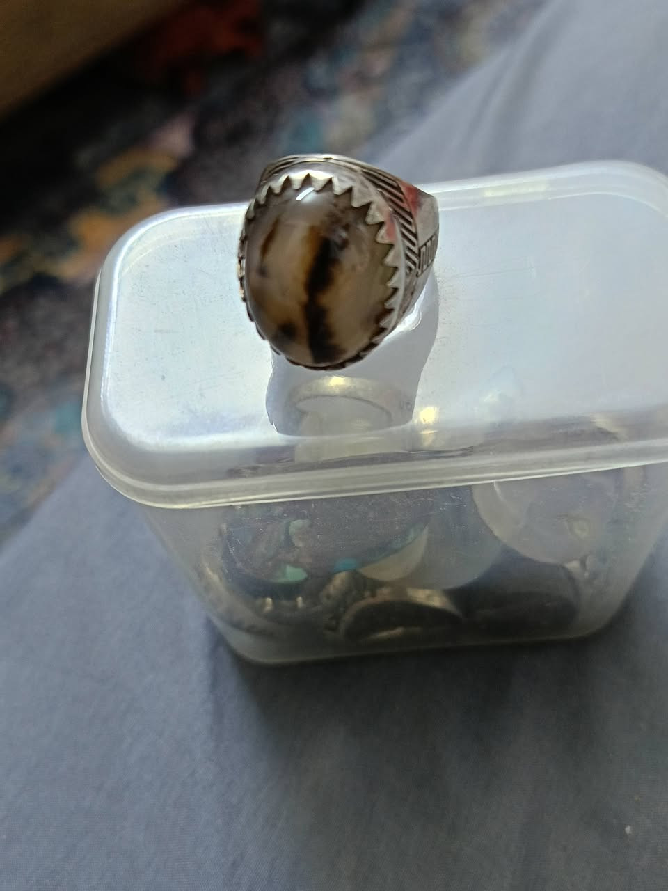 عقيق يماني مصور بغداد المشتل


**إذا كنت صاحب هذا الإعلان وتريد حذفه لأي سبب، رجاءا أرسل رسالة إلى الدعم الفني**