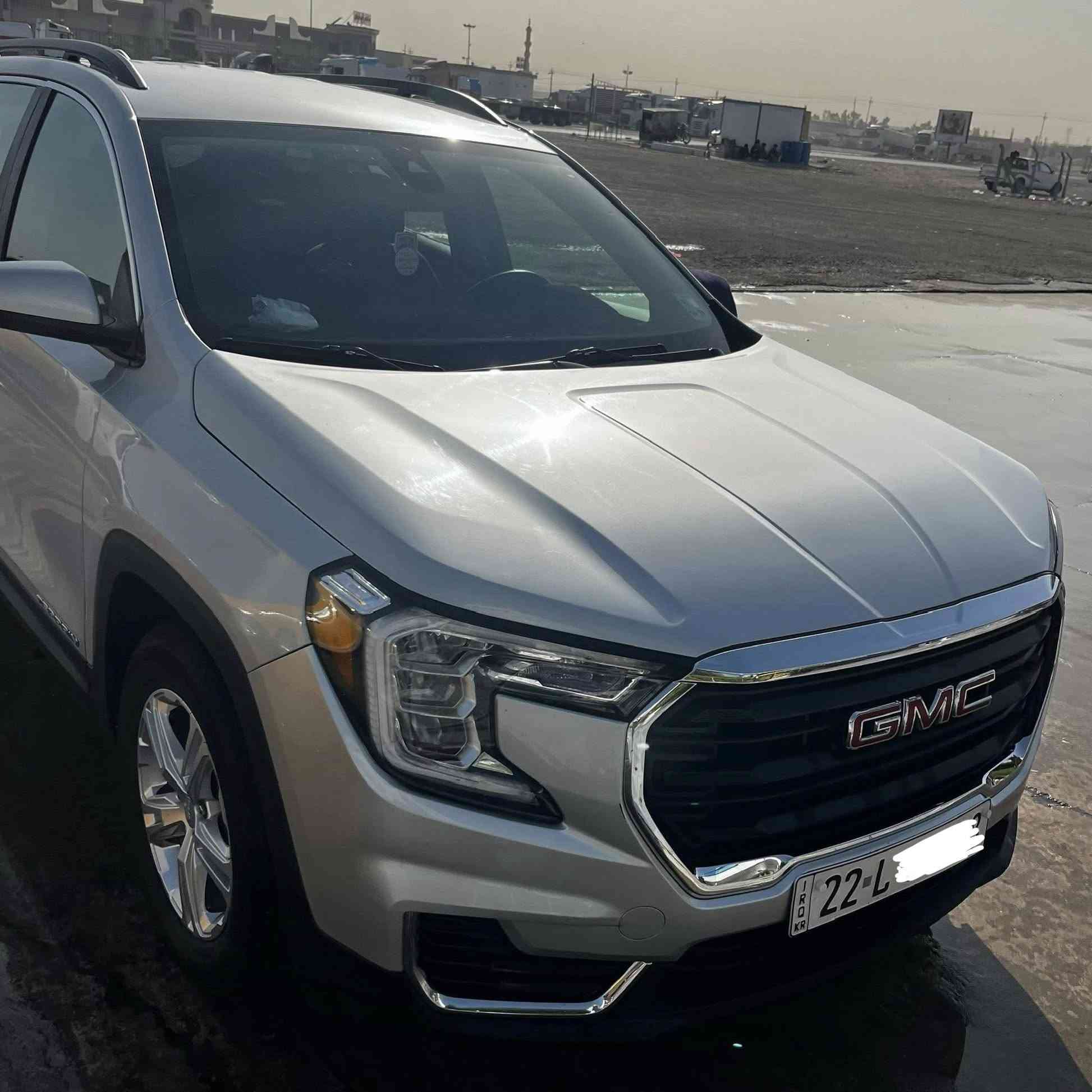 GMC تيران موديل 22 SLE
كلين تايتل بدون حادث او صبغ او تبديل
بيها بالعراق بارد بالجنطه موضح بالصور 
بصمة وتشغيل عن بعد 
اوتوستارت اوتو ستوب 
رادار مانع تصادم يظهر على الجامة الاماميه
رادار تحديد المسار 
تدفئة الكشنات الاماميه 
كشن السائق كهرباء
نظام نزول منحدرات
نظام قيادة طرق عادي وثلوج
نظام الوقوف على المنحدرات
نظام تحديد مسافه عمل الرادار
سايد بريك دكمة *
كاميرا خلفية
نظام التوقف عند عبور الاشخاص فجأة باتري تخم تاير جديد
ماشيه 80 ميل رقم اربيل
السيارة على وضع الشركة برغي ما مفتوح بيها وتقريرها minor 
  dent/scratches
السعر 185 وبيهه مجال بسيط 
ممكن مراوس بموديل ومواصفات اعلى 
***********
