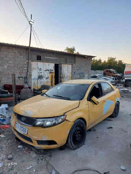 للبيع فورتي 2010 رقم بغداد انكليزي تعرضت الحادث ابيع على حادثها مصفرة هيئة وغرامات *********** بغداد
