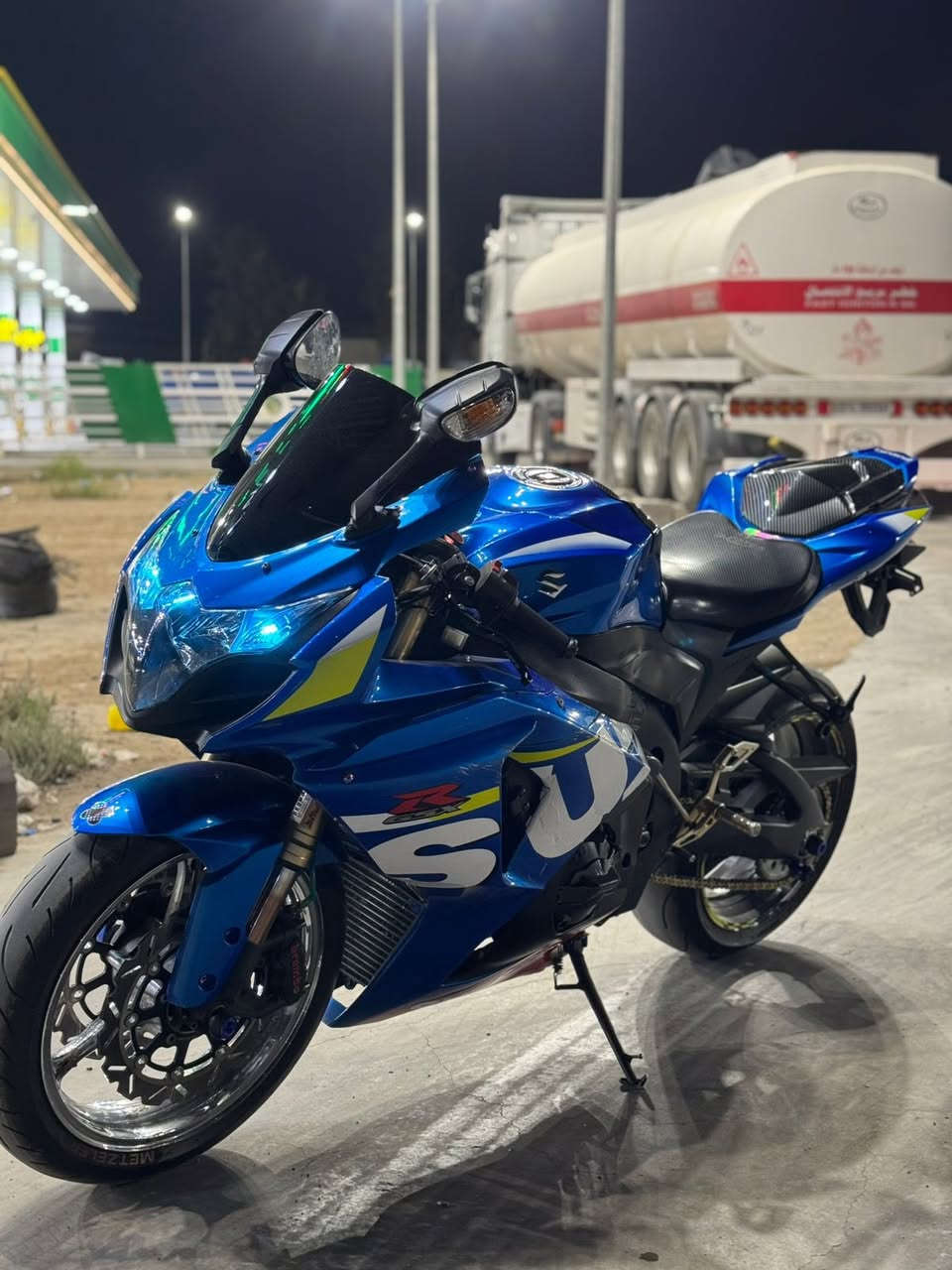 سلام عليكم جكسر 1000موديل14. دراجه جديده  برمجه3مودات مكانهه بغداد الحسينيه ***********
