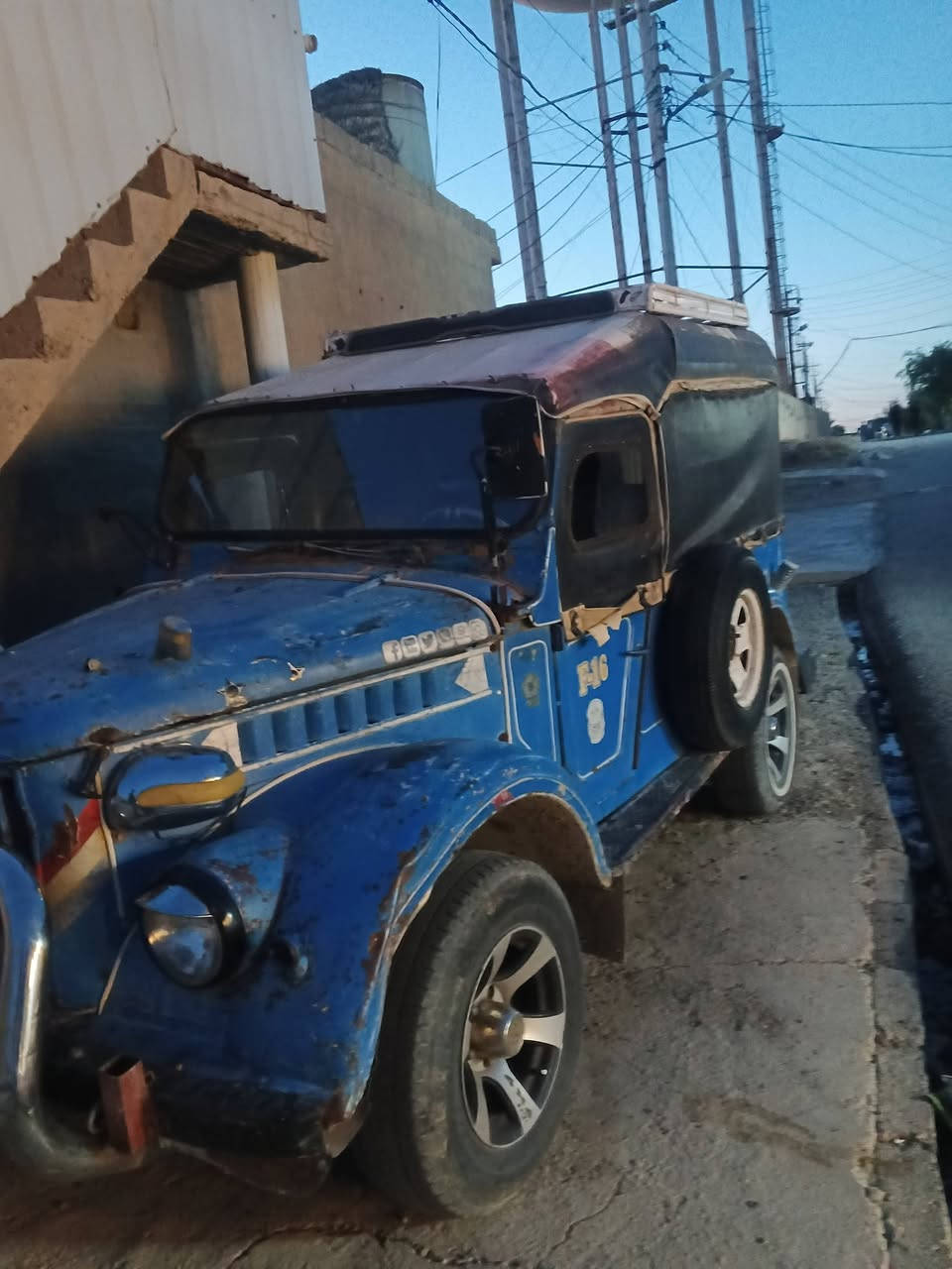 حضيرة للبيع رقم انكليزي تايرات ويل كاب كاعيه فول نضافة محرك ون جي كير او تماتيك سياره بسمي شرط التحويل اتصال على رقم *********** 
اني مكلف بل نشر لحد يدخل خاص
