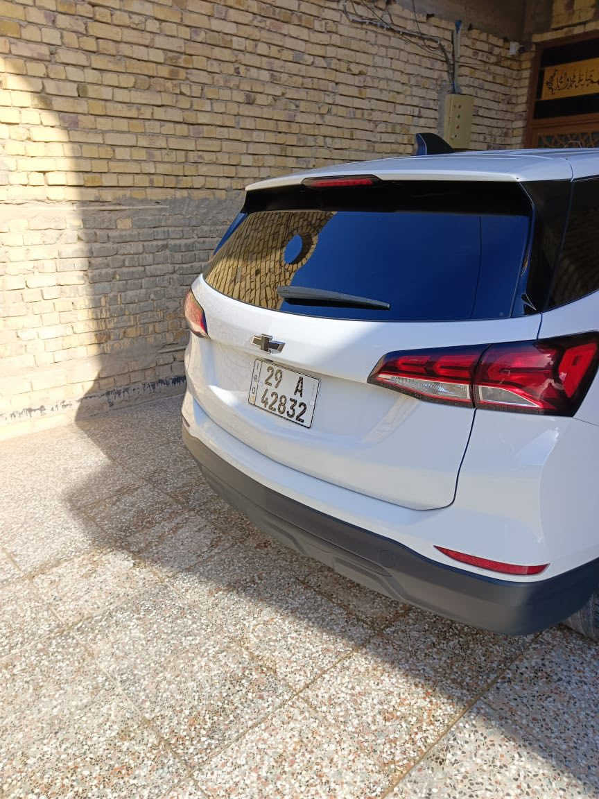 السلام عليكم 
كوينكس 
وارد امريكي حادث موضح بالصور تبديل ابواب عكس السايق نفس الون 
رقم واسط  
السعر 185
الاتصال ***********☎️
