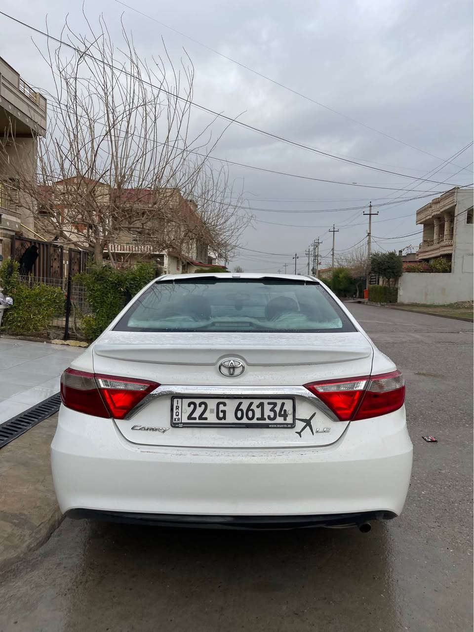 كامري ٢٠١٥ موصفات LE نرخي ١٣٥ مجال ٢ بارجه ي سبوخه بي ليدان بي ايرباكً *********** أربيل, العراق
