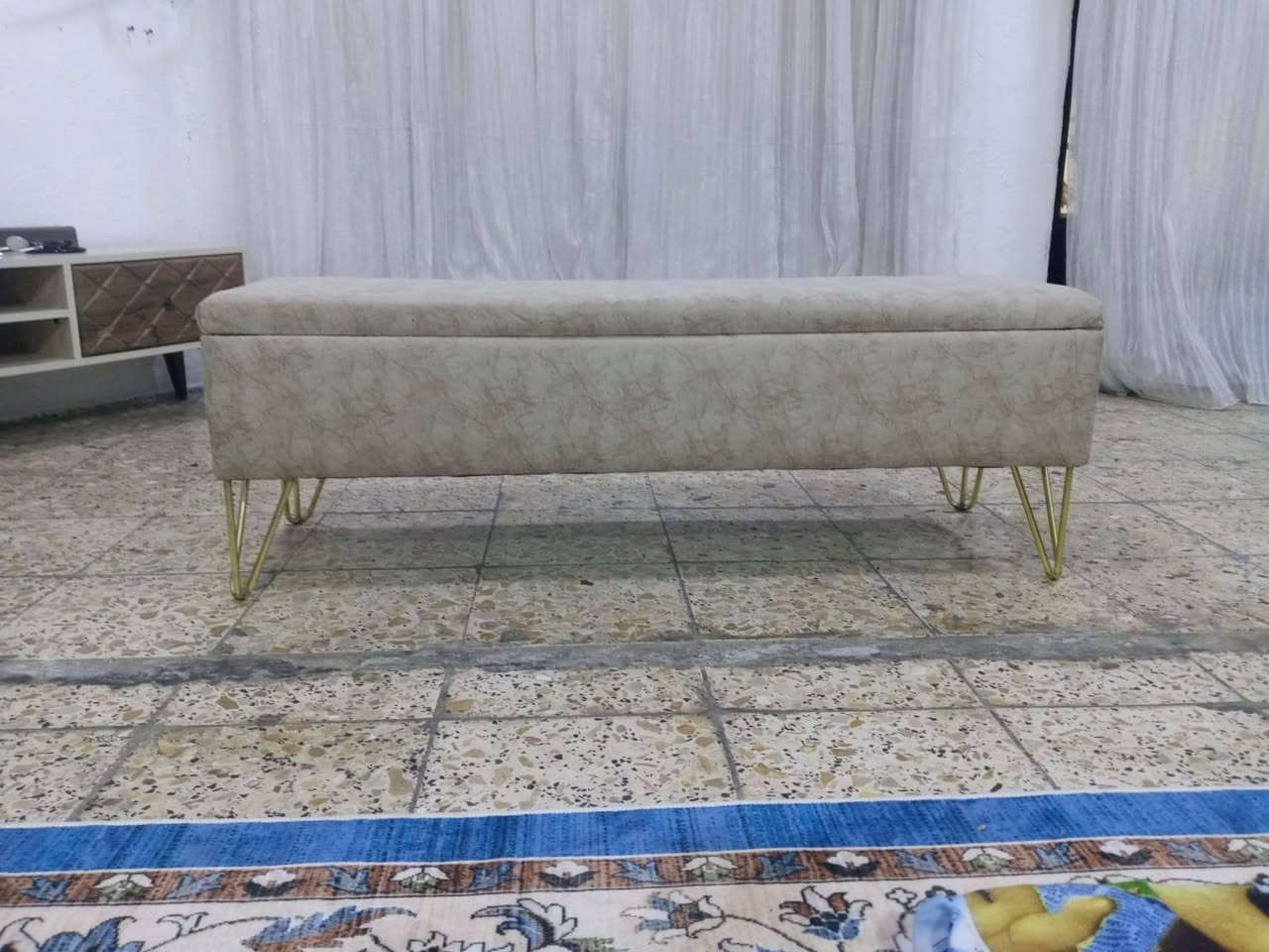 السلام عليكم غراض بيت للبيع العربانه 150 والباقيات 25 مكاني بغداد حي التراث ***********
