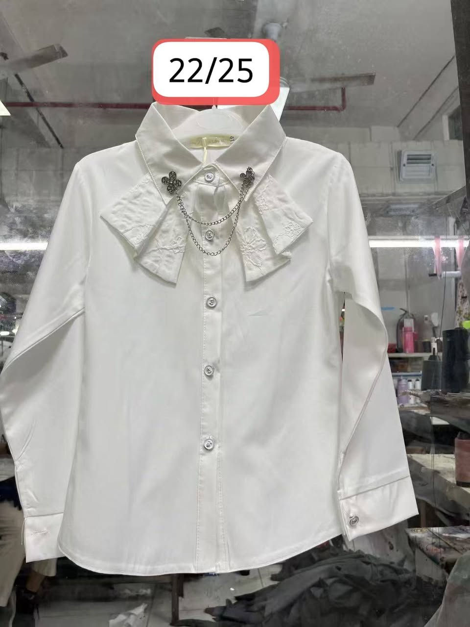 قميص بناتي محير جسيكا  الاصليى
 قياس 22/25
 متوسطه واعداديه يلبس قياس 26/28


**إذا كنت صاحب هذا الإعلان وتريد حذفه لأي سبب، رجاءا أرسل رسالة إلى الدعم الفني**