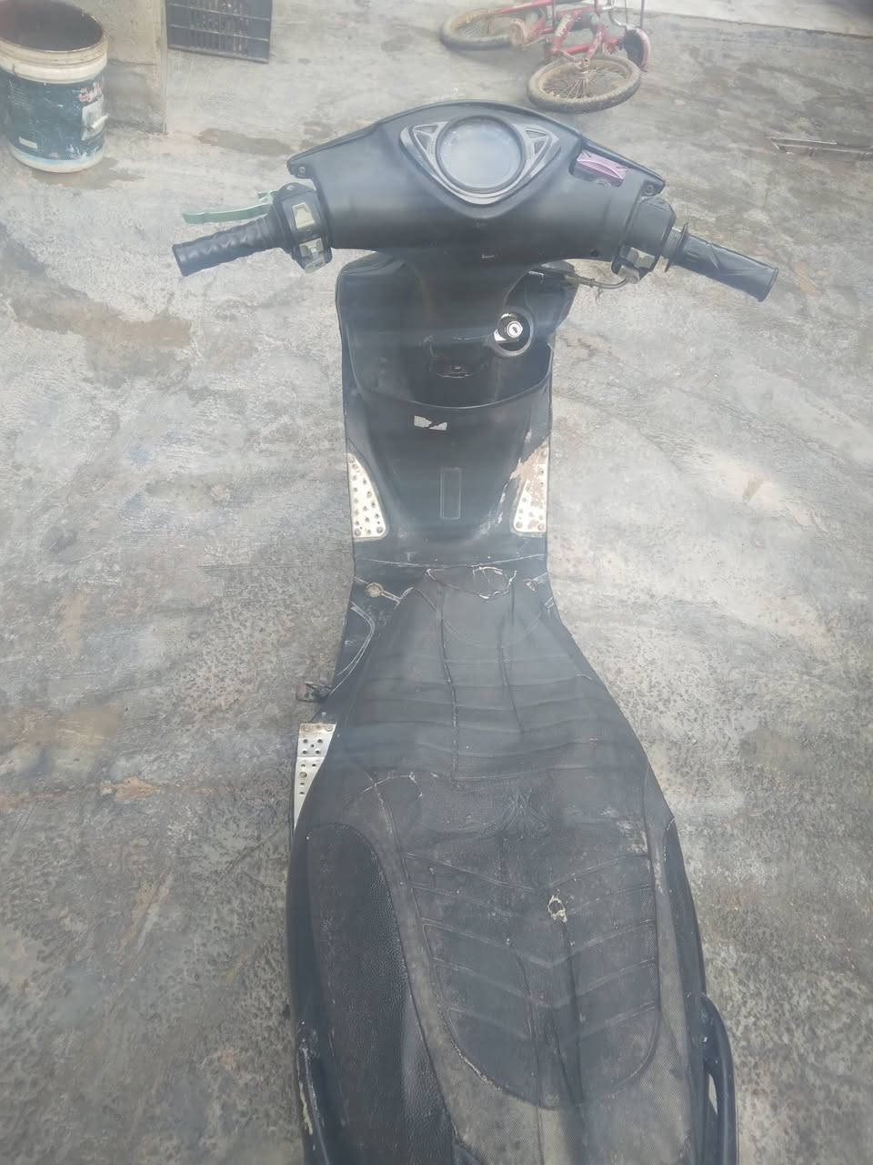 السلام عليكم دراجه للبيع موديل 8 السعر 400 العنوان ديالى خالص رقم الهادف ***********
