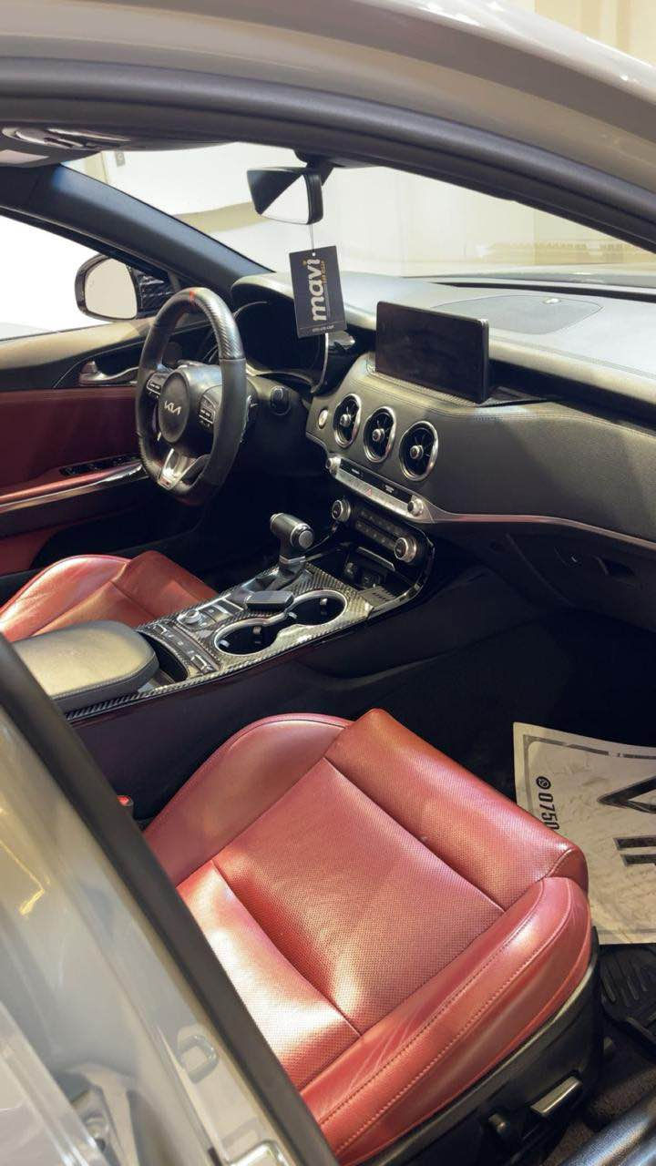 كيا ستينكر 2022 gt1 
فول مواصفات 1/1
داخل احمر 
4 سلندر 
ماشية : 54 الف ميل 
الضرر سطحي : جاملغ و باب  و شبر جاملغ ورا تكحيل 
السعر : 183$ 
الرقم :*********** واتساب اكر, نينوى
