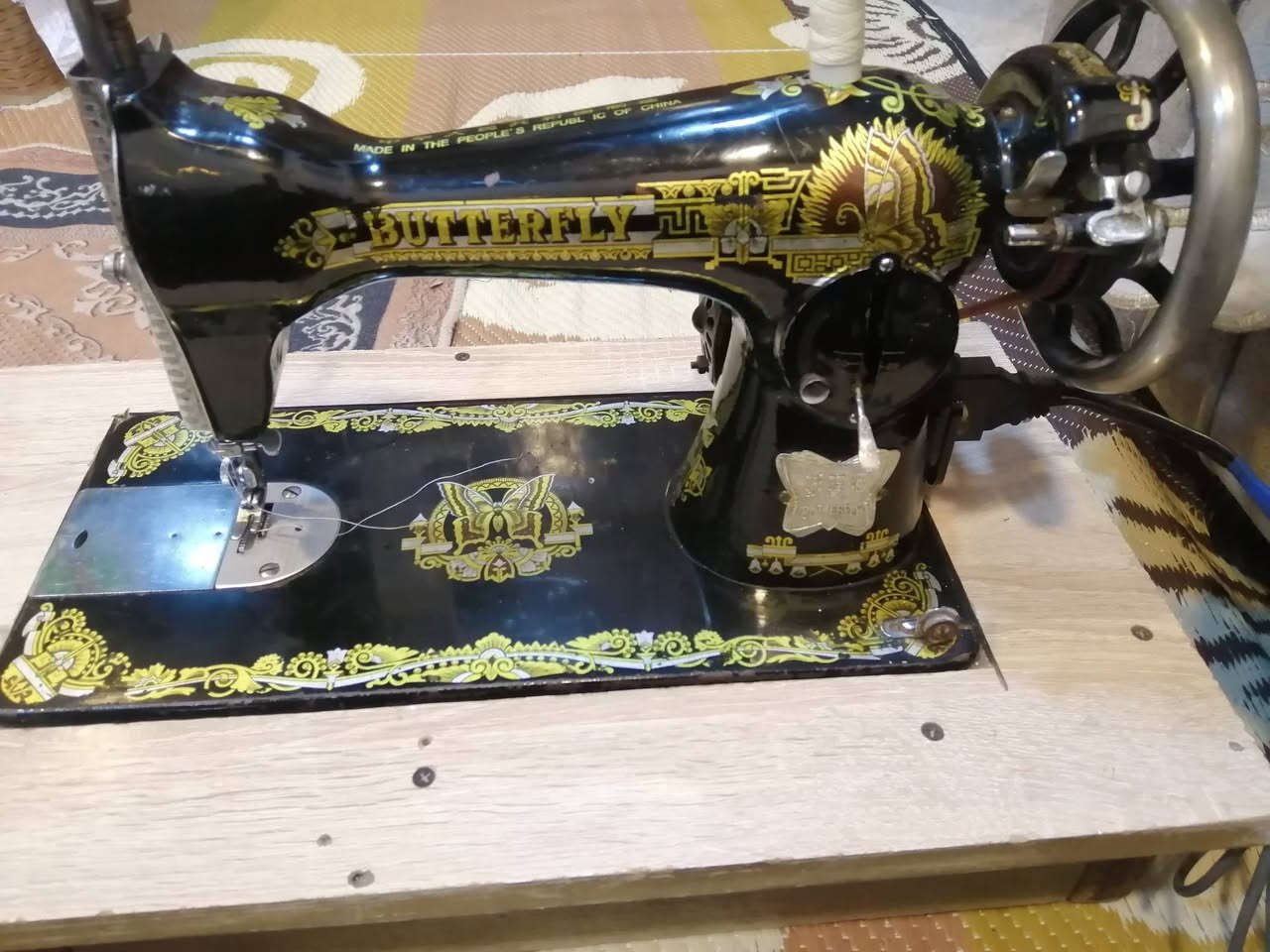 السلام عليكم مكائن خياطة للبيع
فراشة 40الف وي الطبلة شرط صوت ناعم وتخيط انواع القماش
برذر خياط وتطريز 75 وي البوكس ملتها 10 نقشات
للاستفسار *********** المكان الموصل
