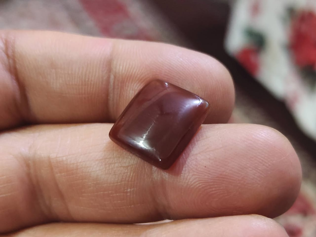 عقيق يماني انسي كرزي 🍒 طبيعي غير معالج بذمه طبيعي حرر تقطيع مربع السعر 40  الف للطلب ***********
