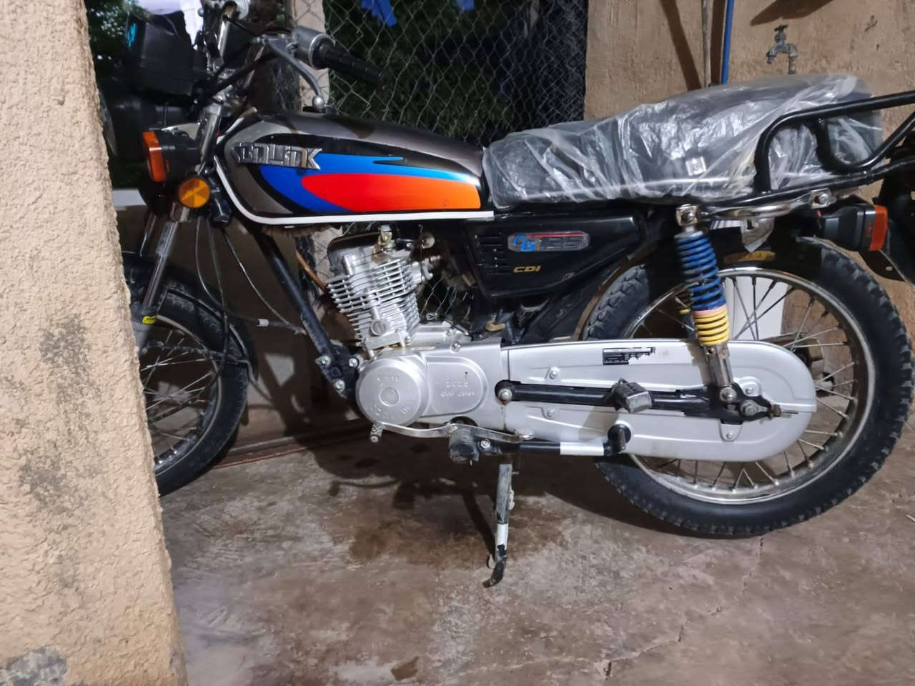 ايراني سونك 2025ماشي شي قليل موطور مكفول كفاله تامه ***********
