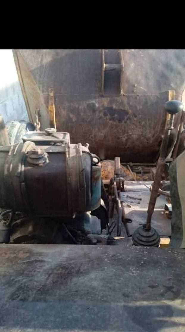 دنبر للبيع تاوتس نضيف شغال العنوان موصل الايسر السعر ٢٥٠٠ الرقم ***********//***********
