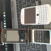 بدون بطاريات • غير مفحوصة • توصيل