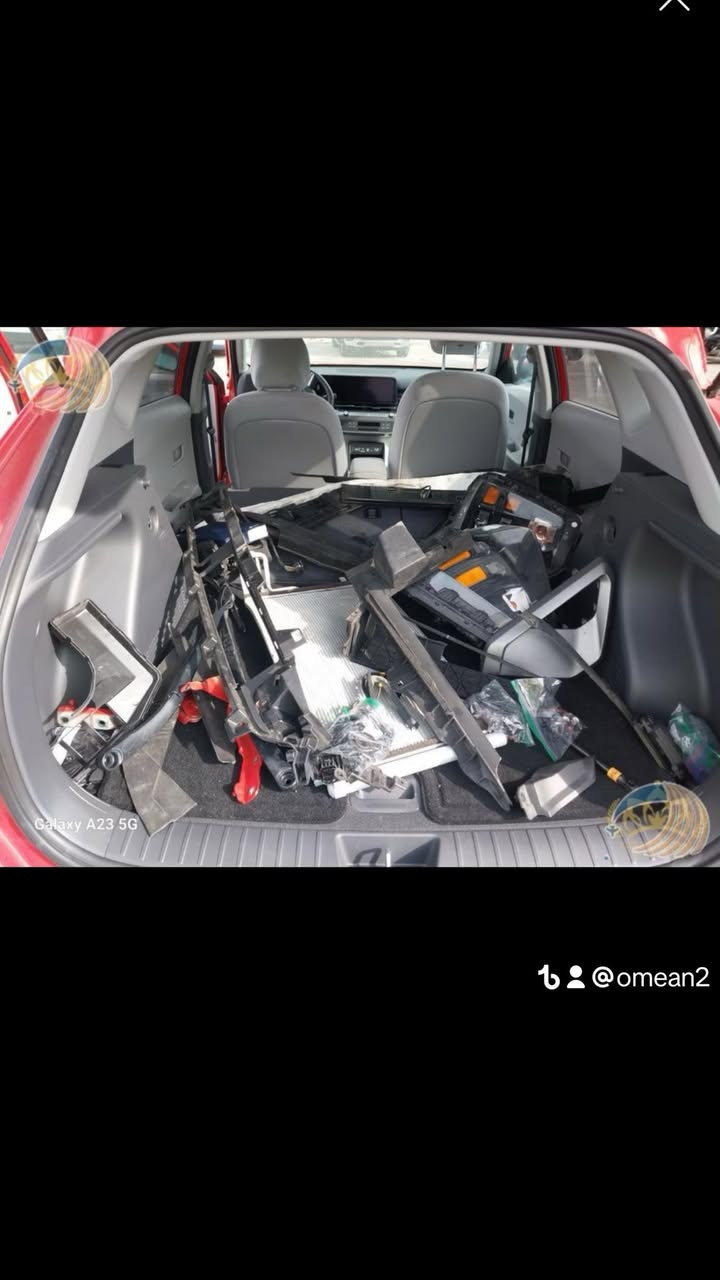 للبيع كونه مديل 2024 كير تعليك داخل ابيض بدون ايرباك غراضها كلها موجوده كامله للبيع واصل عمان سعر122بيها مجال جدا بصيط 
***********
