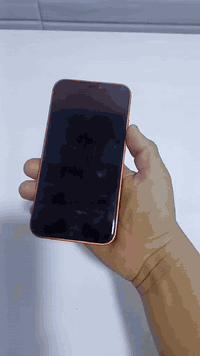 سلام عليكم اكس ار محور ١٧ جهاز كله شغال ما بي اي نقص شاشه اصليه ثلاثه خيارات. بطاريه ١٠٠. جهاز كامل شغال 
سعر ١٨٥. رقمي *********** مكاني موصل حي القاهره
