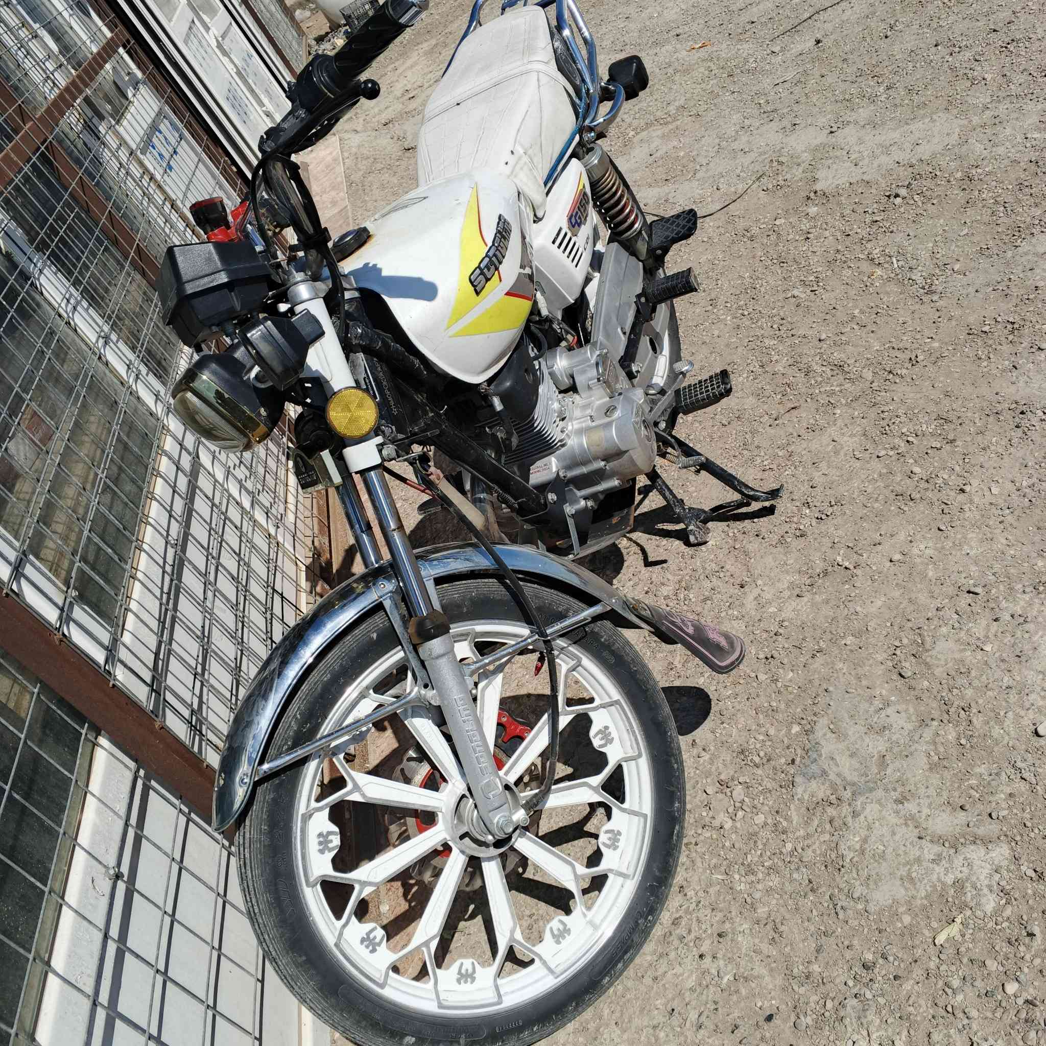 موديل 26 كفاله عامه 600 وربع سعره واللي يريده يجي خاص


**إذا كنت صاحب هذا الإعلان وتريد حذفه لأي سبب، رجاءا أرسل رسالة إلى الدعم الفني**