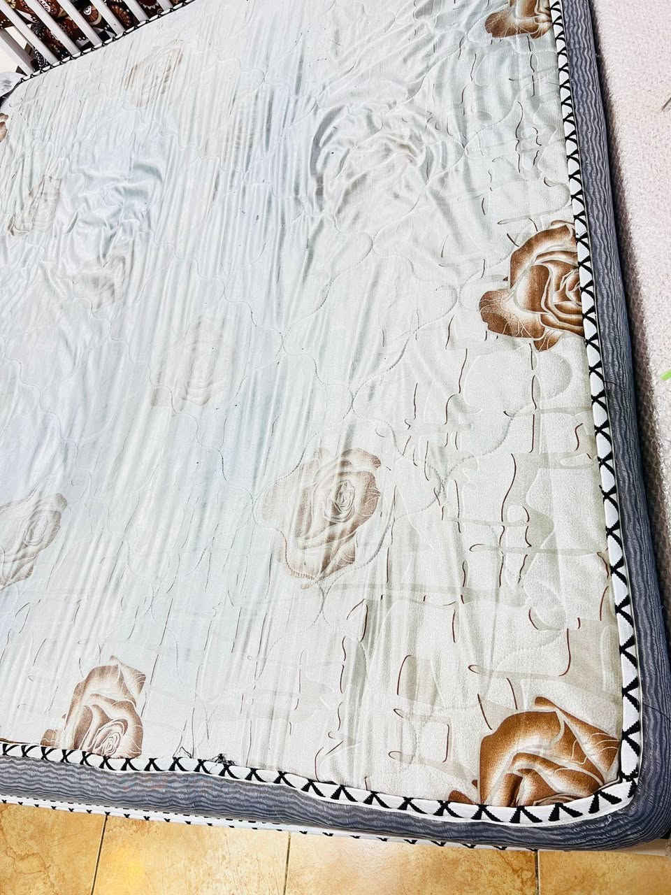 سلام عليكم دوشك نفرين نضيف مابي شي يرهم للغرف التركية سعره ٥٠ الف شراي يتصل عليه *********** مكاني البصرة الحيانيه البصرة, العراق
