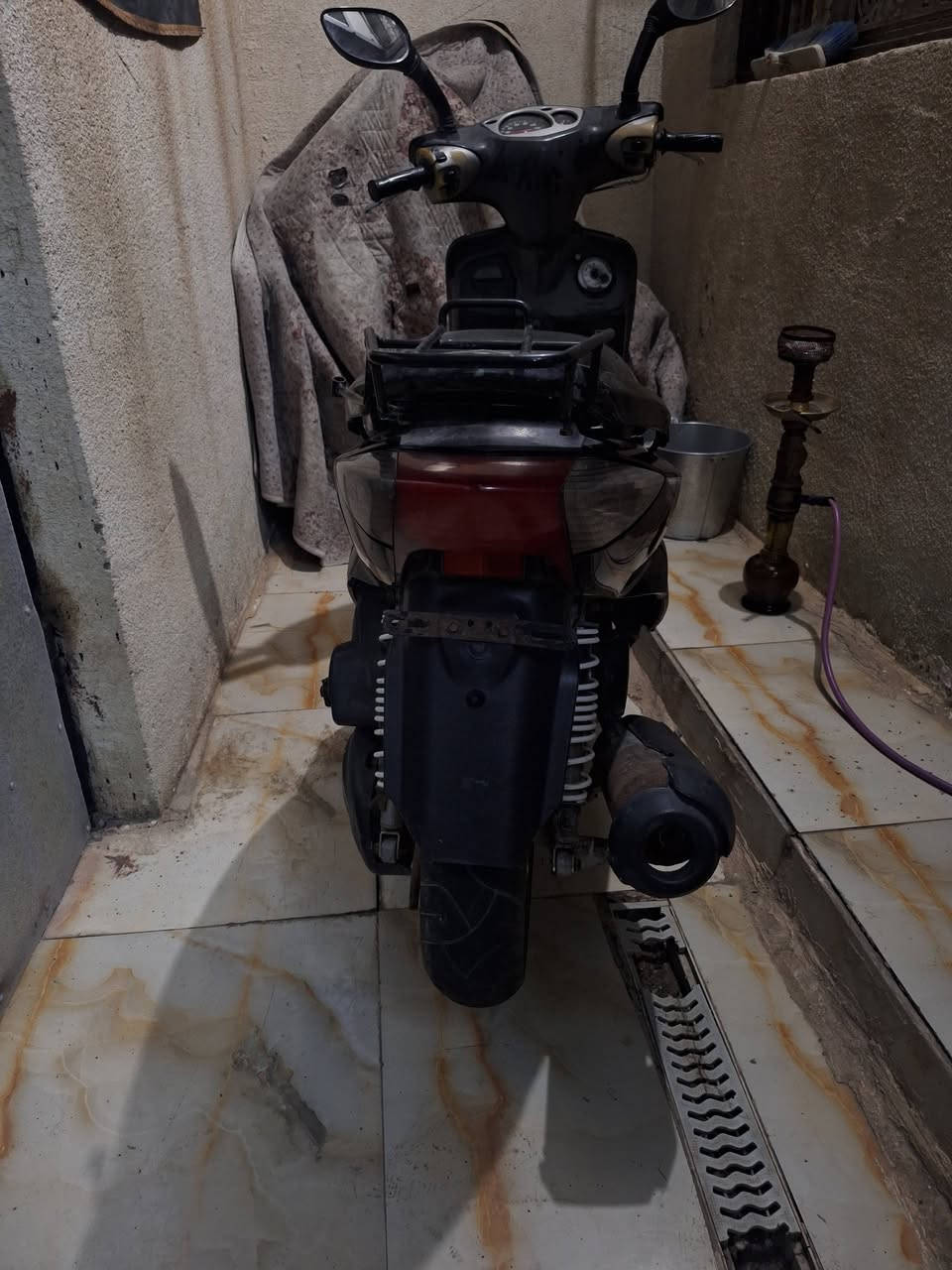 سلام عليكم دراجه سكنس نثيه نظيفه شغاله ١٤٠ كوري للبيع السعر ٥٠٠ مكاني بغداد نهايه حي اور الرقم ***********
