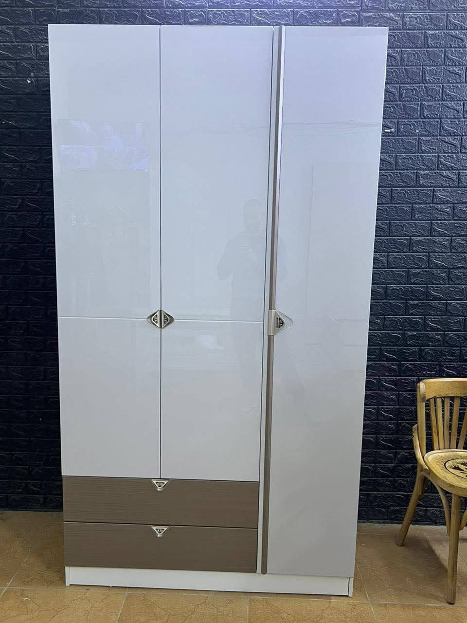 كناتير موديل تركي جاهز للبيع متوفر توصيل


**إذا كنت صاحب هذا الإعلان وتريد حذفه لأي سبب، رجاءا أرسل رسالة إلى الدعم الفني**