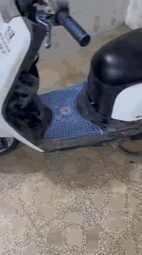 سلام عليكم 
ماكس بوليس للبيع الدراجة نضيفة كلشي شغال نشرات كهربائية شغالقة سلف هندر السعر 750 وبيها مجال راسلني خاص او الرقم ***********
