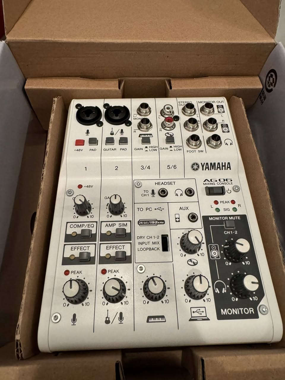 مكسر صوت للبث المباشر والتسجيل مع مايك ياماها
سعر 375
***********
