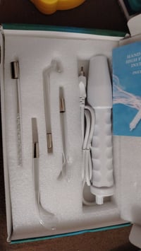 جهاز للبيع مكان بغداد ٠٧٨٧٥٣٦٣٣٧٤ يوجد توصيل السعر ٣٧