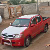 تويوتا هايلوكس • ٢٠١١ • رقم بصرة إنكليزي