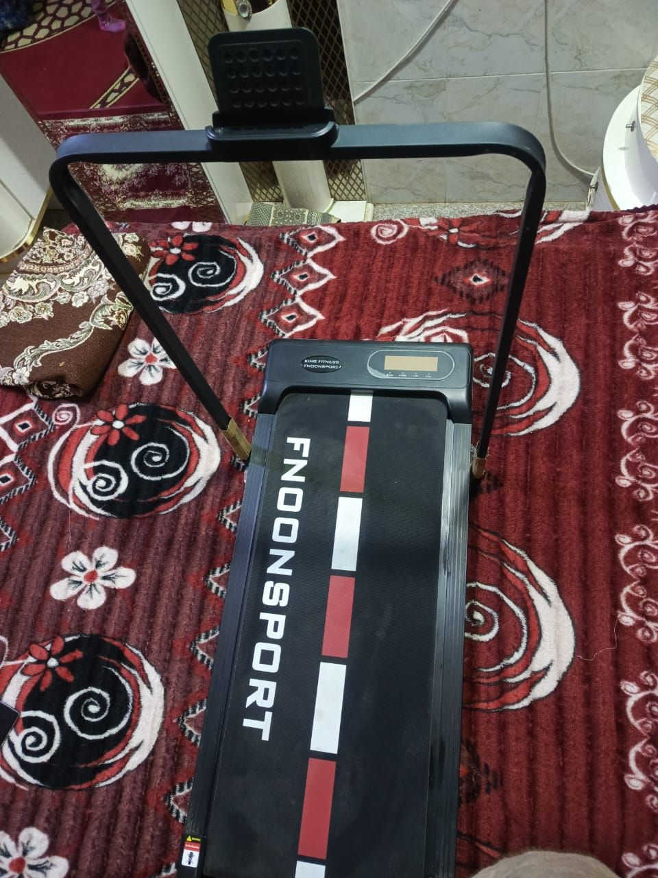 جهاز جري رياضي يتحمل وزن ١٥٠ كيلو  استخدام قليل جدا تحكم سرعات  سهل التنقل السعر ١٥٠ العنوان رمادي الجزيرة للإستفسار الاتصال على هاذه الرقم ***********
