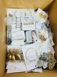 150 كارت • تصوير خاص