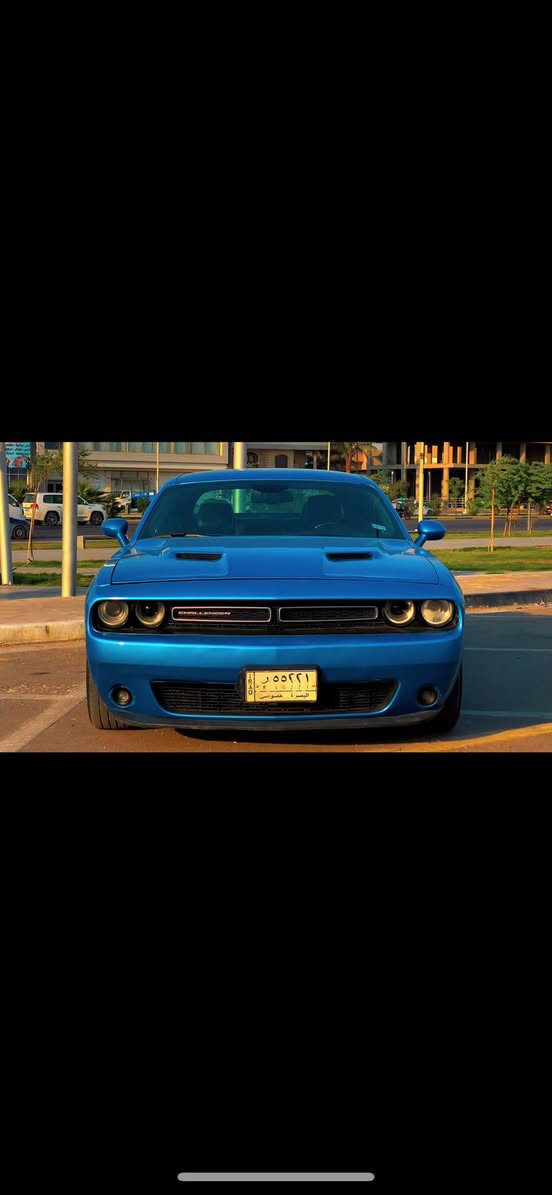 دودج جالنجر 2015 SXT Plus للبيع
🔹 اللون: مميز ونظيف
🔹 الحالة: ممتازة وجاهزة من كل شيء
🔹 الممشى: فقط 66 ألف

السيارة خالية من الحوادث ومكفولة، الهيكل والدواخل سليمة 100%.

المواصفات:
 • مقاعد جلد مع تدفئة وتبريد
 • تدفئة ستيرن
 • نظام Super Track Pack – SRT أصلي من الشركة
(فلنجات، دسكات، قير، أكسل – قطع وتصميم SRT)
 • أداء ومواصفات أعلى من أغلب فئات الـ V6

💰 السعر: 19,000$
📉 قابل للتفاوض البسي

***********
