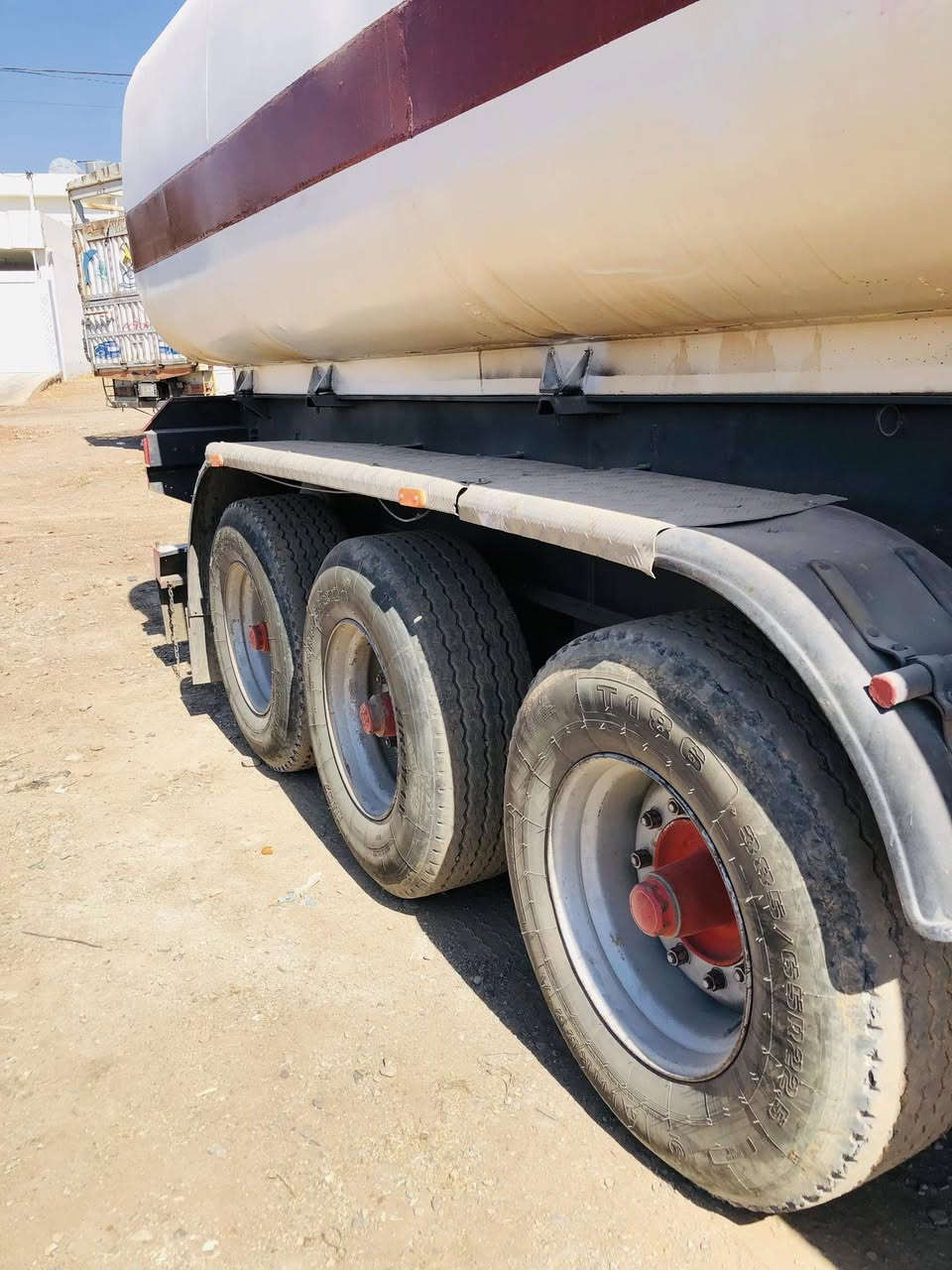 تەنکی تورکی
بۆفرۆشتن دنگیر بیپی علوج لێچونو کونی نیە  کارەبای مەزبوت شانسی بەشەرت پلێتی ٥سانتیم قەویە قاچی بێ عەيبە تەنها تاقم تایەی زەعیفەو تەواوو بەنس و فەراگەی بەشەرت شوین سیدسادق 
سعری 37گەلا
وتس ئابی لەسەرە
***********
