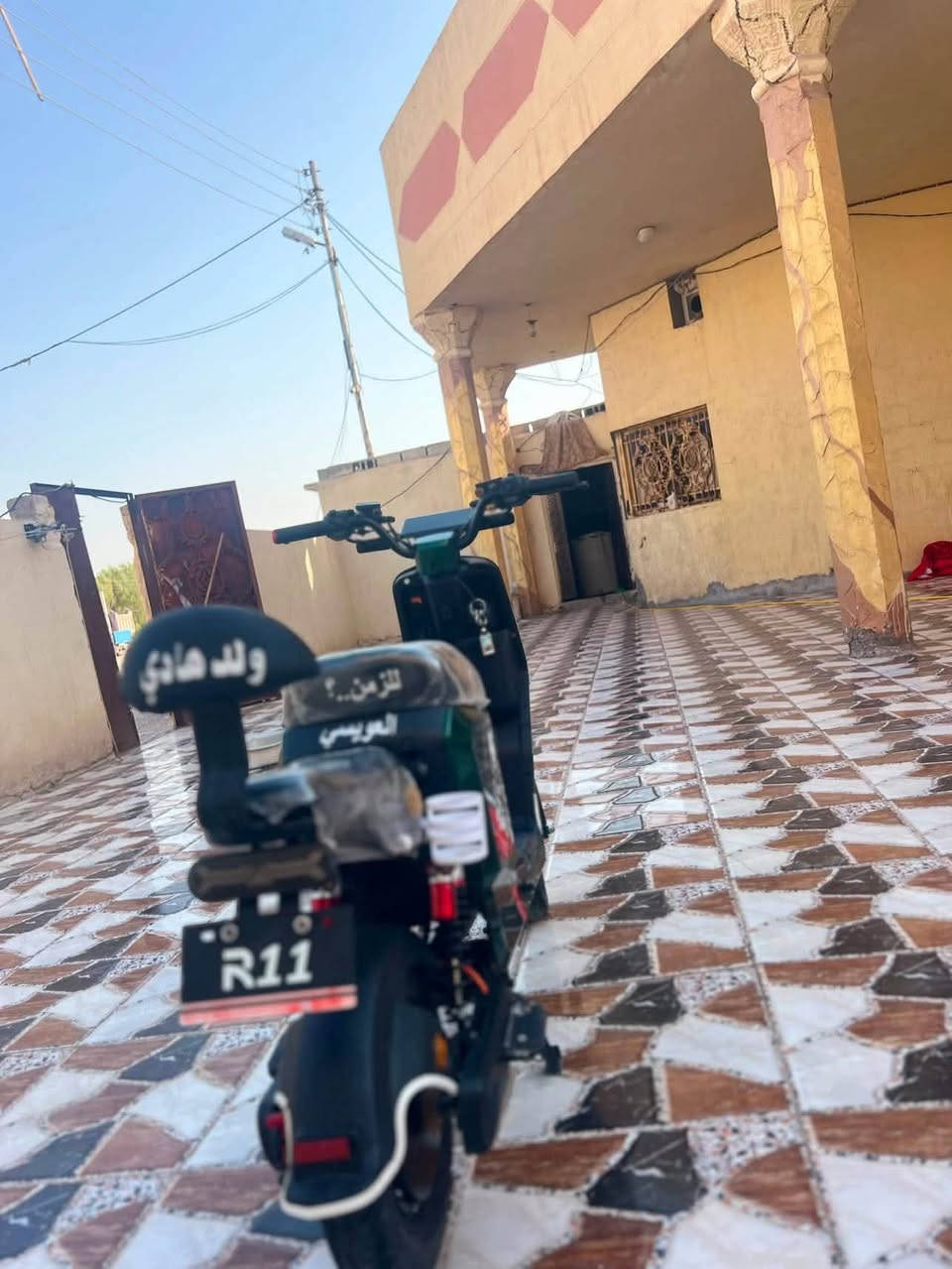 سلام عليكم البييع دراجه شحن R11 دراجه نضيفه كلش ومستعمله قليل  دراجه دبل بطاريات 28امبير  مديل 25 بيهه مثبت سرعه   سعر دراجه 450 وبيهه مجال قليل /العنوان البصره الزبير /رقم الهاتف ***********
