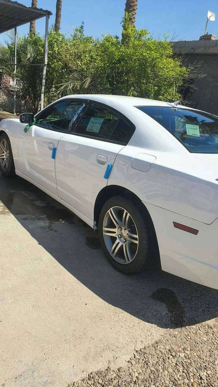 جارجر للبيع م ١٢بيه ثلاث قطع بدون دواخل رقم بصره بأسمي السعر  ١٣٥وبيه مجال حك الجيه ***********مكاني حله بيع فقط
