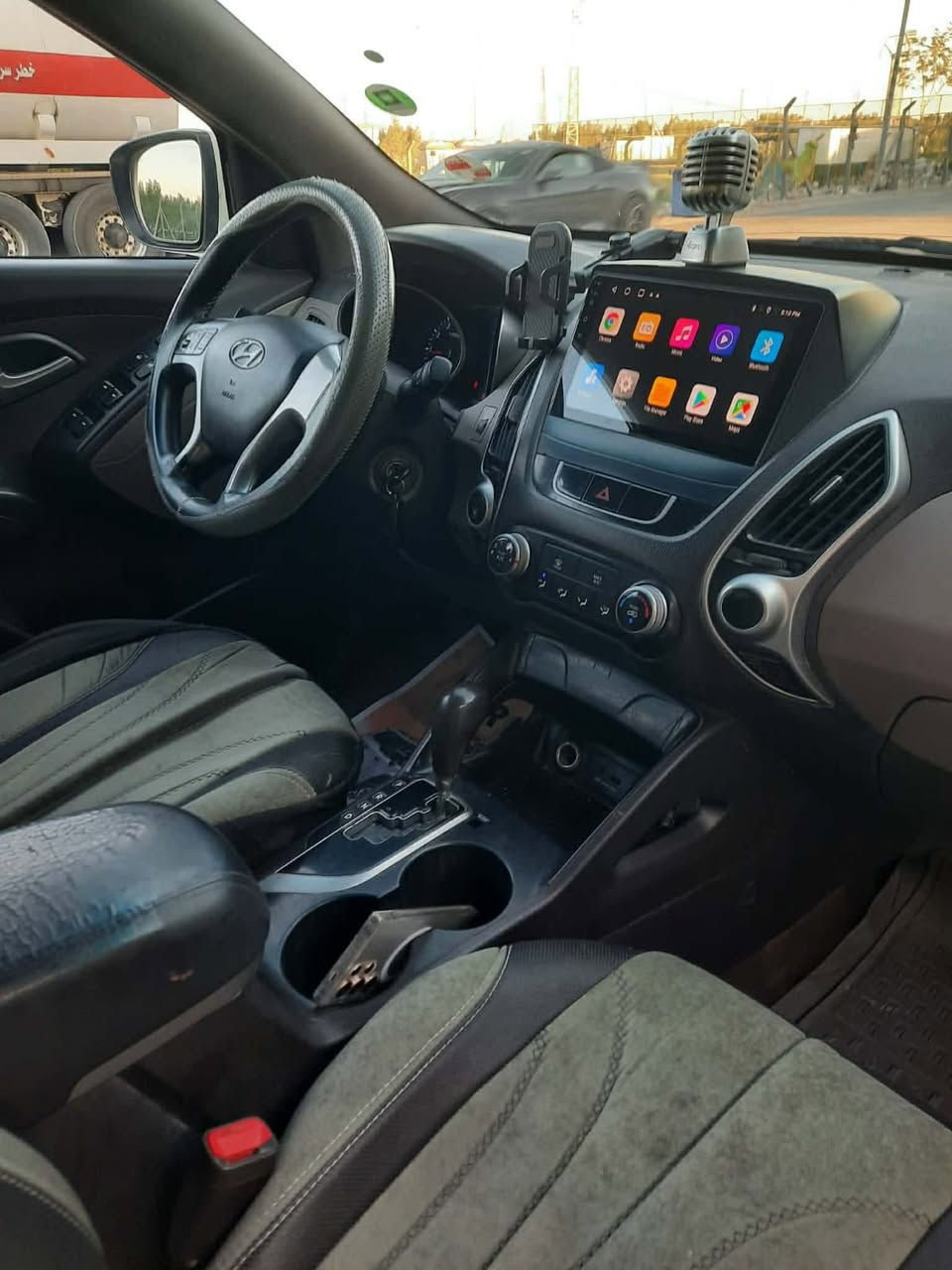 السلام عليكم توسان ٢٠١٣ ادوات كص جنطة   متؤمة طبق الاصل حته  رقم الشاصي السيارة جاهزة للاخير باتزين بانزين   بدون اي نقص كير ومكينه كفالة مكينة  ٢٠٠٠ دوش مكانهه بغداد   عارضهه ب ٥٧ بيهه مجال شي كلش بسيط شباب جوه ال ٥٤ لتعب روحك ***********
