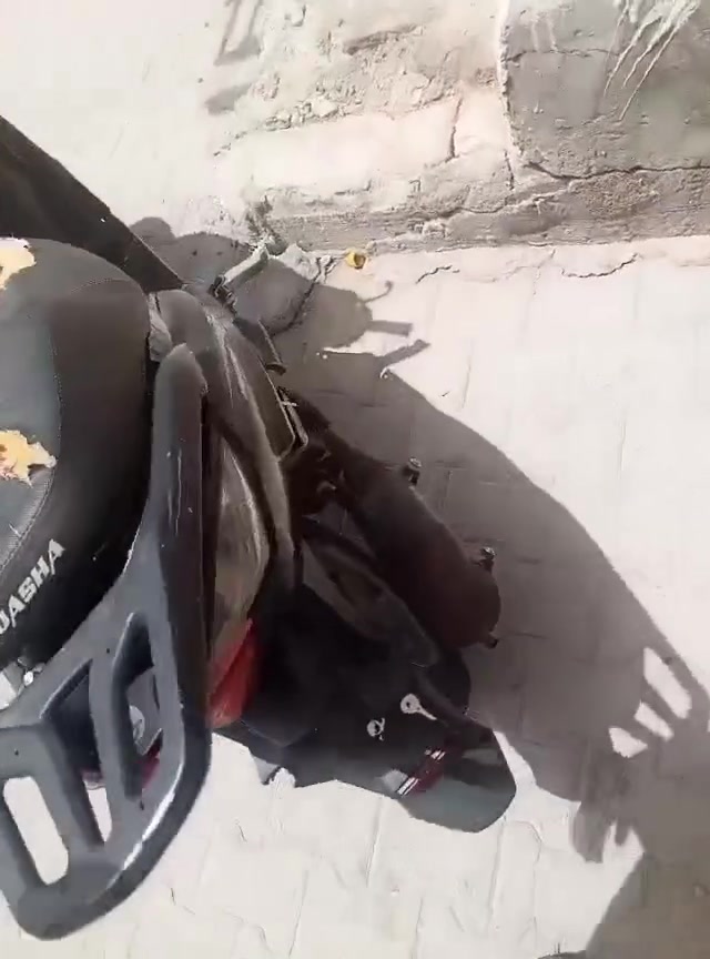 سلام عليكم دراجه سكنس
شغاله وتمشي 
كهربائييات شغله كلها 
ابيع حديد 
150 الف


**إذا كنت صاحب هذا الإعلان وتريد حذفه لأي سبب، رجاءا أرسل رسالة إلى الدعم الفني**