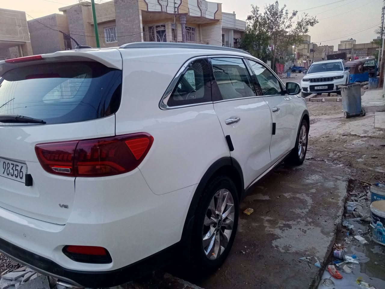 سورنتو 20 خليجي 
7راكب محرك 6.     3.5
ماشيه 78 سابقن وكاله 
وحالين بيه جفيه صفحت اليمنه معمره وجاهزه 
موصفاته  بصمه اشاير ترحيب تحكم جهتين صندوك ذكي ولباقي معروف  
السيارة بيه صفحه صبغ والجاملغ العكس 
سعره 165 
بغداد حي البتول 
بسمي تحويل ثاني يوم 
***********
