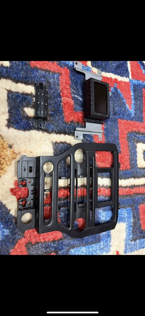 سلام عليكم 
عندي دعاميه موستنك ١٨ وفوك 
وعندي شاشه بلاديه 
للبيع قيم واخذ 
مكاني بغداد


**إذا كنت صاحب هذا الإعلان وتريد حذفه لأي سبب، رجاءا أرسل رسالة إلى الدعم الفني**