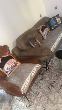 طقم ٨مقاعد • كنب • بغداد حي الجامعه