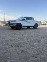 تيوتا هيلوكس • ٢٠٢٢ • كير عادي