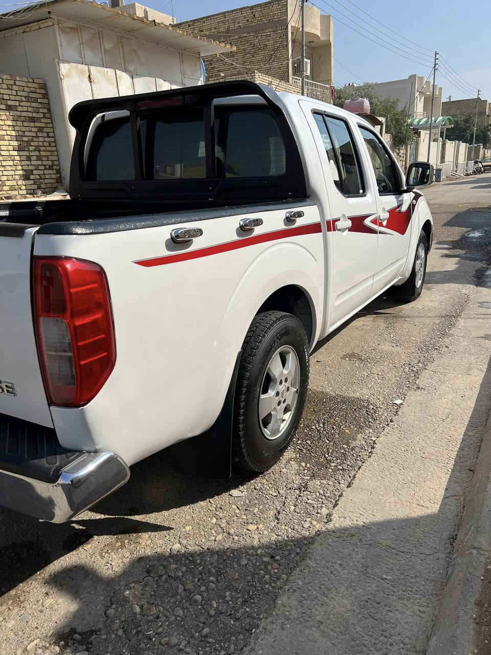 سلام عليكم سياره نيفاره للبيع موديل2009 سياره مكفوله بيهه طخات بصيطه سياره مكفوله وعدي وكاله عامه بيهه مكينه وكير وحداديه وتخم تاير كله جديد هاذ رقم ***********
