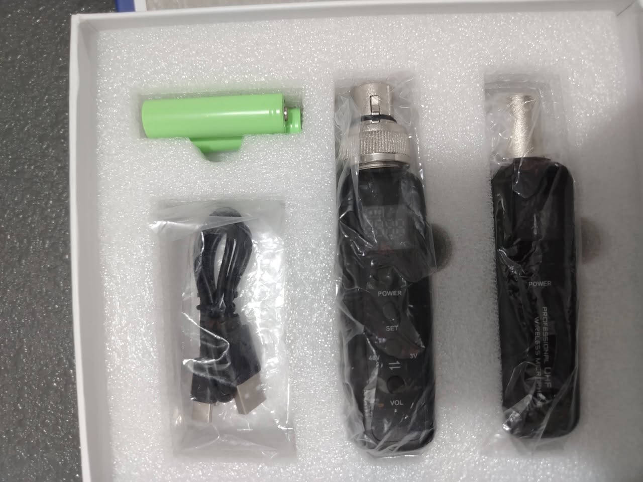 السلام عليكم ورحمة الله وبركاته خدام الحسين مرسلات مال مايكات سلكي المده الحقيقي 50متر مع مايكات GBL المدهالحقيقي60 متر مع مايكات لاسلكي سنهايزر الجيل 4 دبل كويل اكرر دبل كويل موتك المده الحقيقي 150 متر كلهن باله جديد بكارتونته وجيسه مامستعملات اي استفسار هذه رقمي *********** اخوكم ملا عصام الكربلائي
