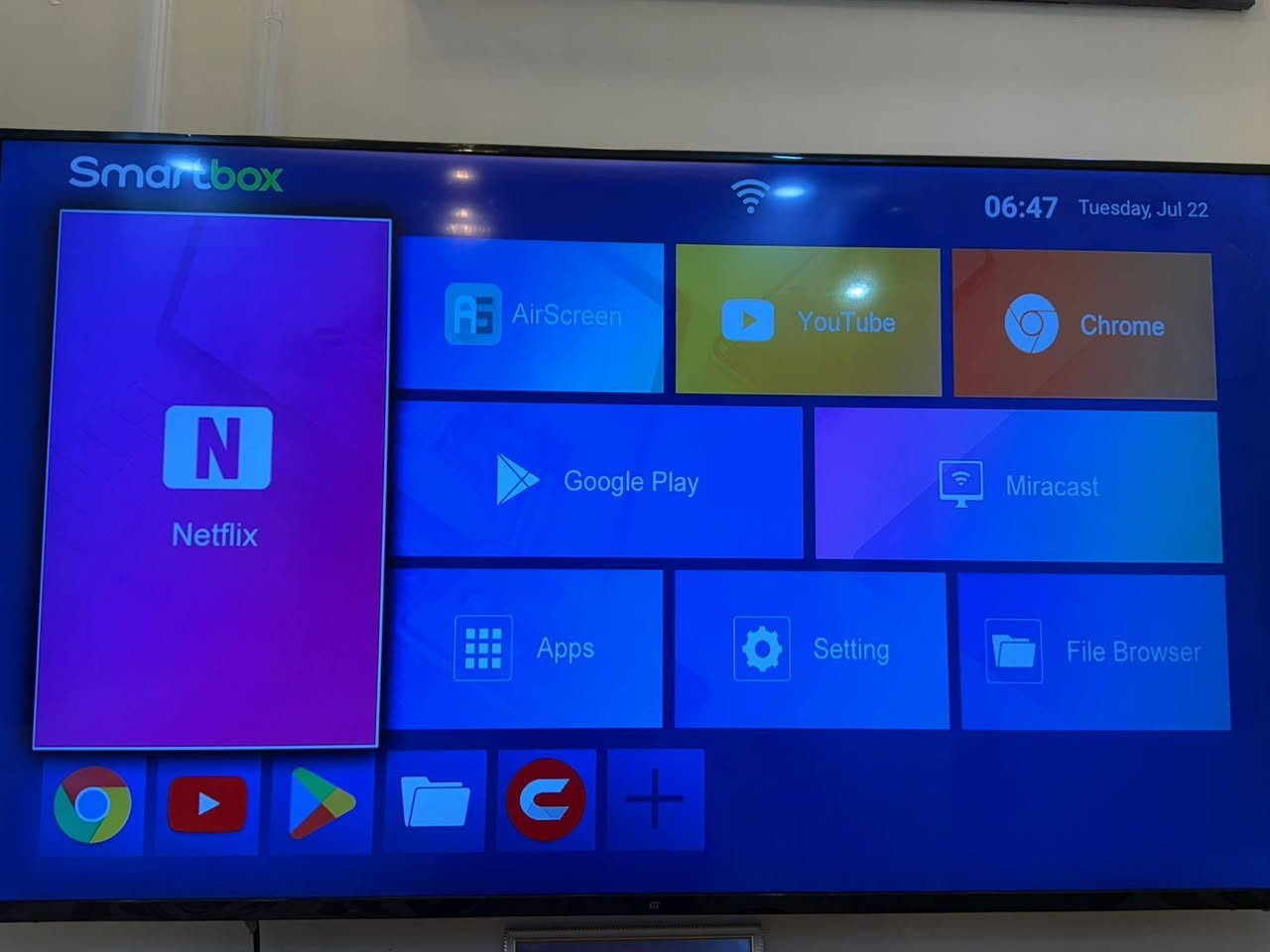 شاشه 4 كي انترنت
الحجم 70 السعر 300 
للتوصيل ***********
