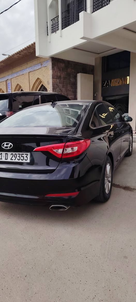 سوناته 16جديده بمعنى الكلمه ماشيه 85كير محرك كفاله حداديه كلهه جديده تخم تايرات جدد مابيهه نقص اي شي لا شخوط ولادحجات كشر وداخل كارتون حادث فقط جاملغ وبنيد مبدلات بدون اي دواخل سياره ناعمه ومامتعوبه مكاني نجف للستفسار *********** السعر ١١٨ بيهه مجال النجف, العراق
