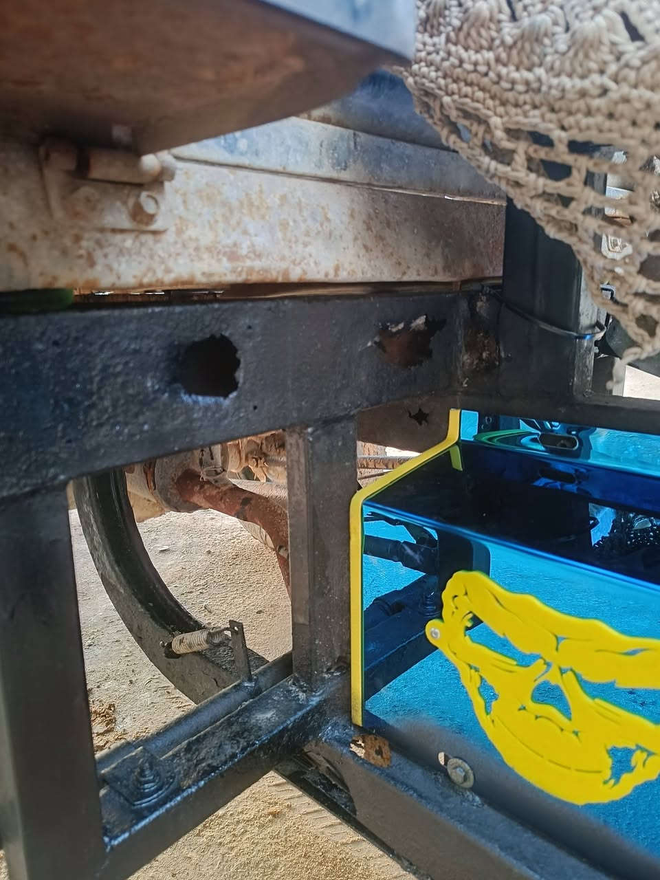 ستوته كلك كلك لبيع مكينه ناعمه ونضيفه ستوته عوزها كرهبات وبيها خياس بصيط مكاني مشخاب  ***********
