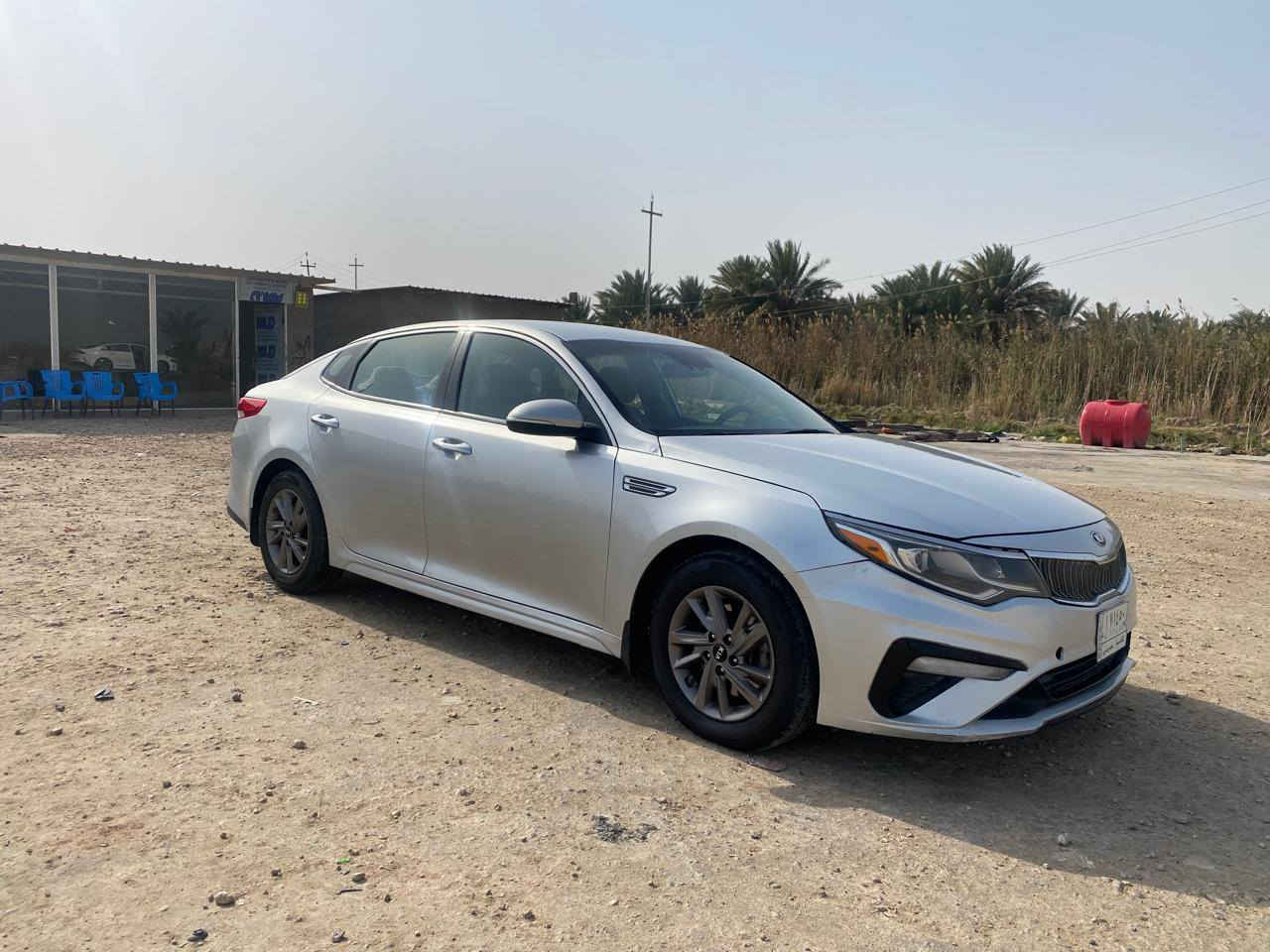 سلام عليكم
كيا اوبتيما 2020
 قادسية معوقين 
2400 gdi 
موصفات fe
شاشه 
كاميرا 
مثبت سرعه 
مانع انزلاق 
اشاره بلمري 
الضرر تبديل بنيد وجاملغ 
ترهم مرواس 
السعر 133
الديوانية الحمزه الشرقي 
***********
