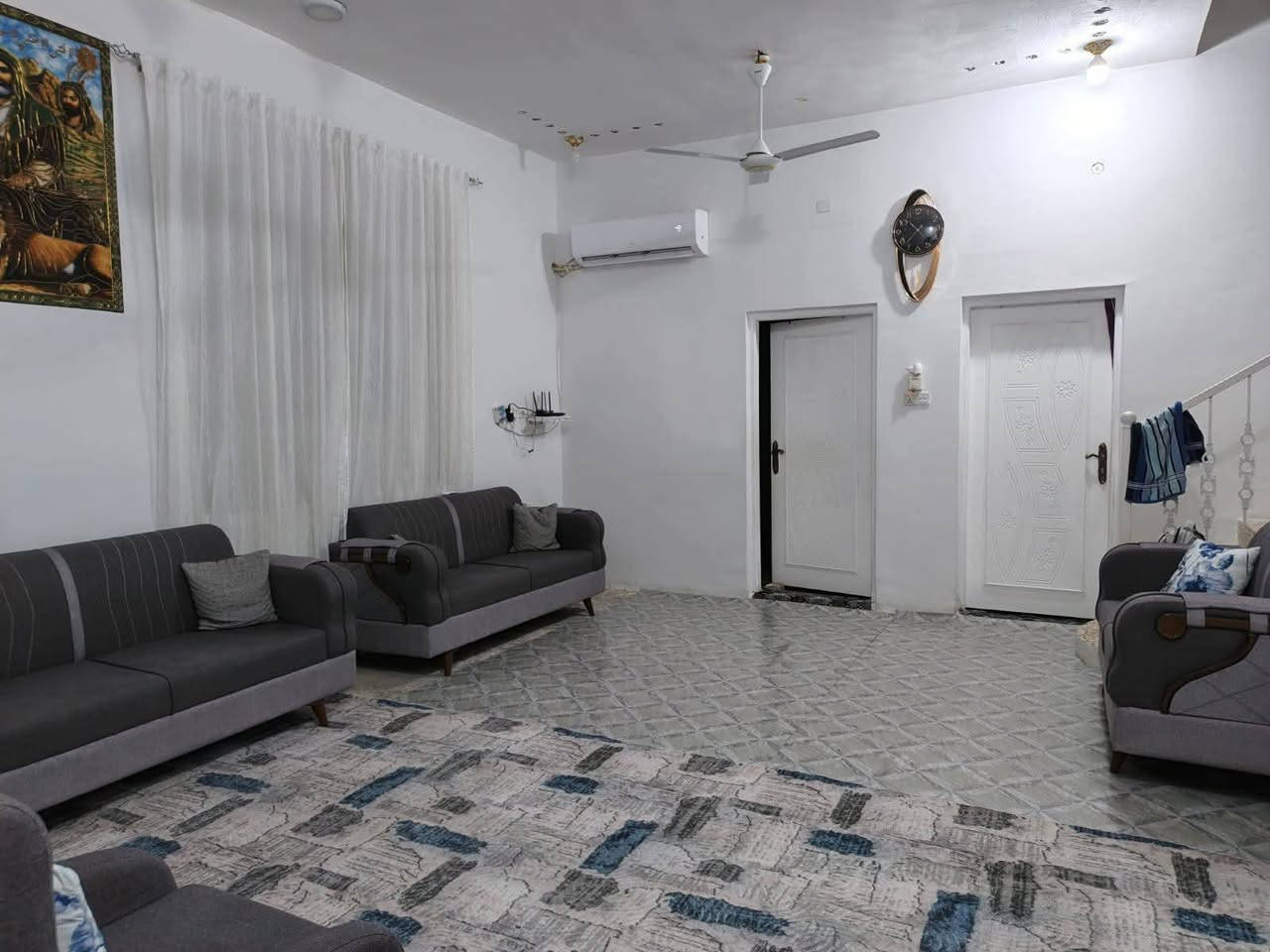 بسم الله الرحمن الرحيم
دار سكن زراعي خلف البنزين خانه المهدي
السماوه 
المساحه ٢٠٠ متر بي اقرار محكمة
طابق واحد قريب كلش من الشارع المولده 
يتكون من غرفتين واستقبال ومطبخ وصاله وصحيات داخليه وخارجيه وباقي التفاصيل مراجعة مكتب الاصالة للعقارات
***********
