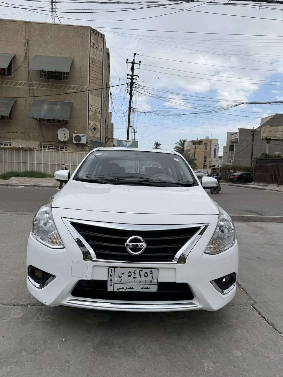 سني نيسان موديل 2023
رقم بغداد 
سيارة جاهزه من كل شي 
مكاني بغداد المنصور ***********
