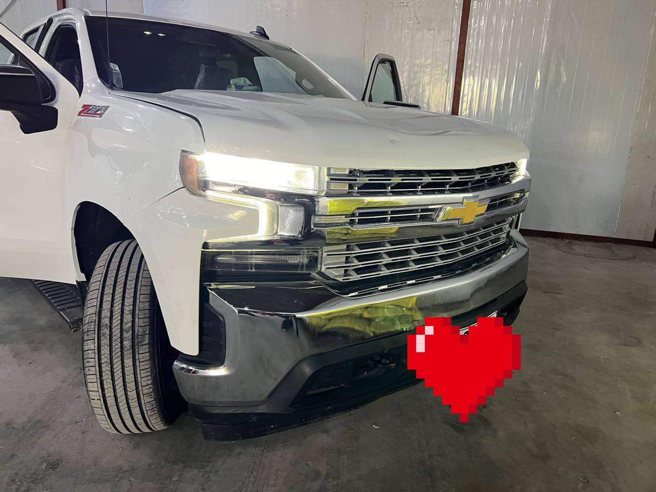 شوفرليت سلفادور ٢٠٢٠ ادوات متاوام طبق الاصل مكفوله وجديده كارتون ماشيه ٤٠ فقط جديده كلش فول موصفات ب١٨٥ وبيه مجال ***********
